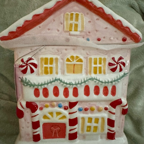 12 STRAWBERRY ST. CHRISTMAS HOLIDAY GINGERBREAD CANDY HOUSE COOKIE JAR/CANISTER - Picture 12 of 14